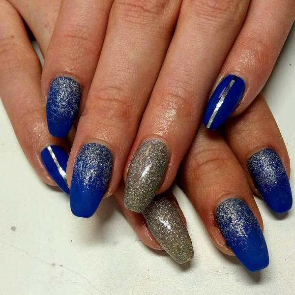 Pose complète de gel avec capsules ou chablons (60 min) INDISPONIBLE POUR LE MOMENT